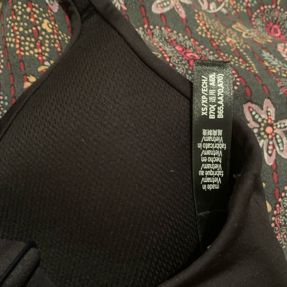 Victoria Secret Sports Bra Size XS